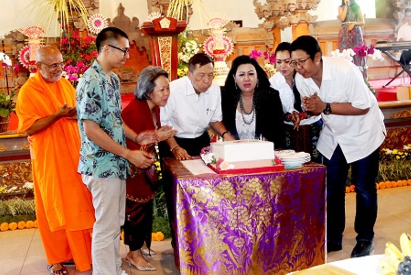 Di Akhir Masa Jabatan, Gubernur Bali Beberkan Daftar Utangnya dalam Buku