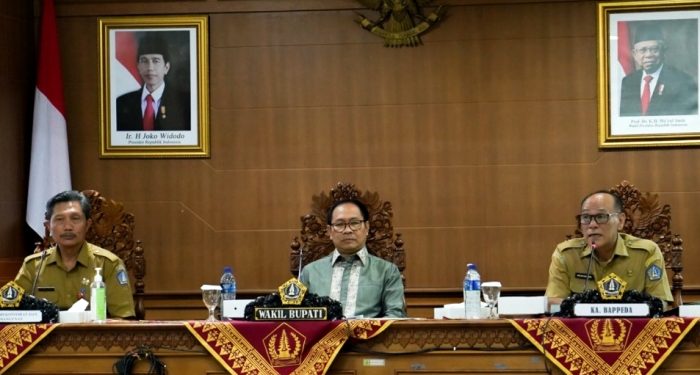 Suiasa Pimpin Rakor Penghapusan Kemiskinan dan Stunting di Badung