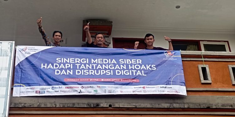 Gelar Raker, AMSI Bali Edukasi Pelajar dan Pegawai Kenali Hoaks