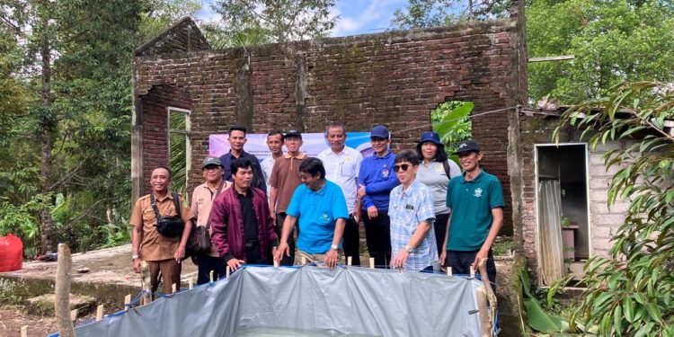 Permintaan Meningkat, MSDP Unwar Bentuk Kelompok Budidaya Ikan Gurami di Asah Duren.