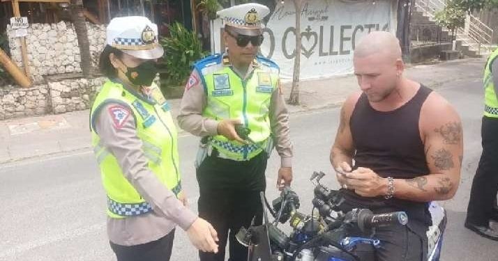 Turis Asing Marak Langgar Aturan,  Konjen AS Minta Warganya Taati Aturan Hukum Indonesia