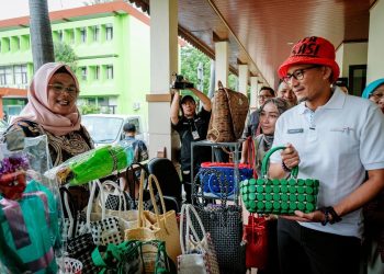 Bangkitkan Ekonomi, Menparekraf Dorong Pelaku UMKM  Manfaatkan Potensi MICE di Bekasi