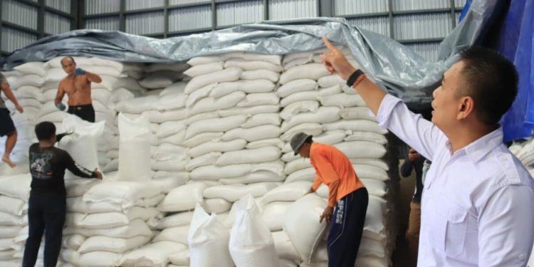Siapkan 500 Ton, Persedian Beras Bulog di Jembrana Aman hingga Akhir 2023