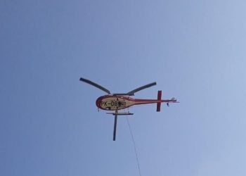 BPBD Bali Tambah Satu Unit Helikopter Water Bombing untuk Padamkan Api di TPA Sawung