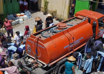 Atasi Dampak Kekeringan, Pemprov Bali Distribusikan 782.900 Liter Air Bersih ke Sejumlah Wilayah