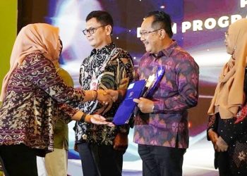 Pemprov Bali Raih Anugerah Anindhita Wistara dari BPS Sebagai Satuan Kerja Terbaik