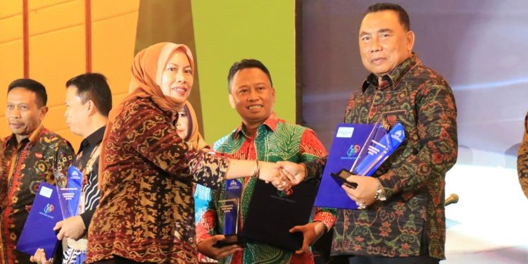 Sukses Implementasikan JSDDD, Jembrana Raih Dua Penghargaan dari BPS