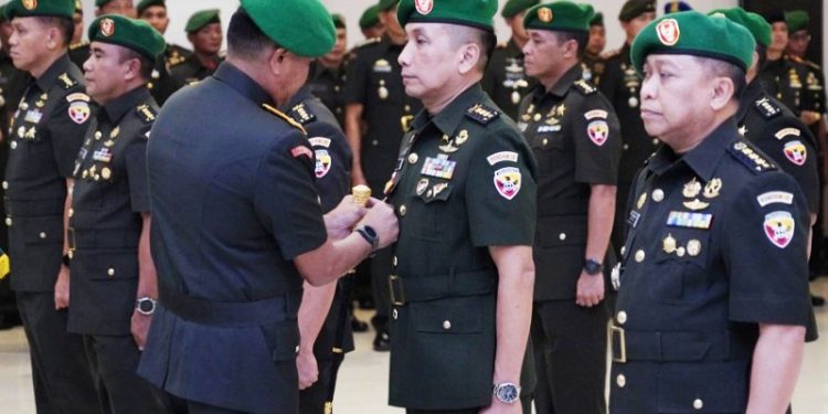 Baru Sebulan Menjabat, Kapendam IX/Udayana Kembali Berganti