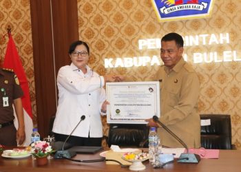 Buleleng Raih Penghargaan Kepatuhan Layanan Publik
