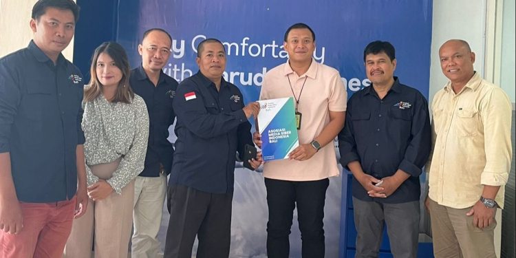 Garuda Indonesia Siap Berkolaborasi dengan AMSI Bali Terkait Informasi Hoaks