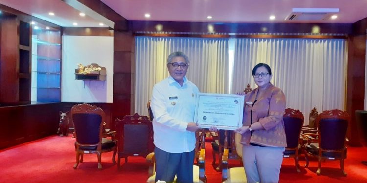 Pemkab Gianyar Raih Penghargaan Layanan Publik dari Ombudsman RI