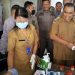 Ratusan Pegawai Kontrak Satpol PP Jembrana Jalani Tes Urine