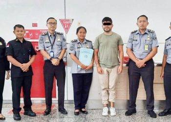 Tinggal DuaTahun di Indonesia Tanpa Kejelasan, WN Venezuela Dipulangkan