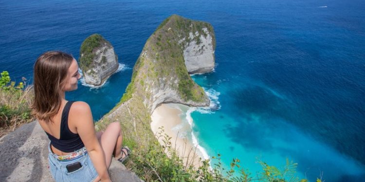Kunjungan Wisatawan ke Nusa Penida Meningkat 35 Persen Saat Libur Nasional