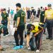 Peringati Hari Jad ke-74, Satpol PP Badung Gelar Aksi Bersih di Pantai Batu Bolong