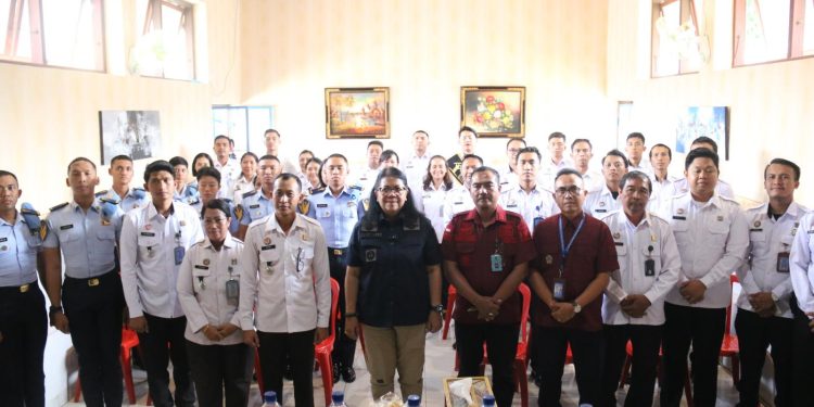 Kakanwil Kemenkumham Bali Berikan Pengarahan dan Penguatan di jajaran ASN Rutan Klungkung