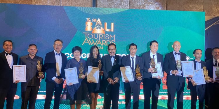 Yuk Ke Buleleng Terima Penghargaan dari Indonesian Travel And Tourism Awards