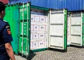Puluhan Juta Batang Rokok  Seludupan Dalam 16 Kontainer Berhasil Digagalkan Petugas  Bea Cukai Tanjung Perak 