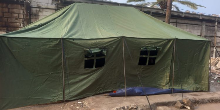 Digusur, Warga Pluit Karang Karya Penjaringan Tinggal di Tenda Darurat