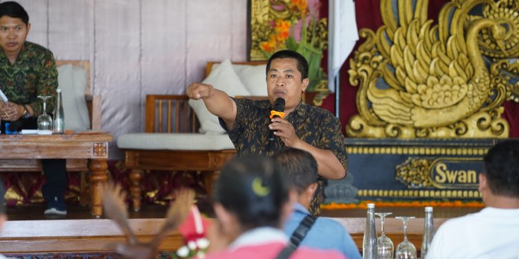 Akademisi Minta Masyarakat Waspadai Perang Narasi Mengarah Hoak Dalam Pilkada Serentak di Bali