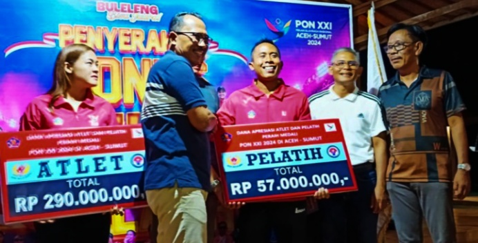 27 Atlet Asal Buleleng Peraih Medali PON XXI Aceh-Sumut  Terima Bonus dari Pemkab