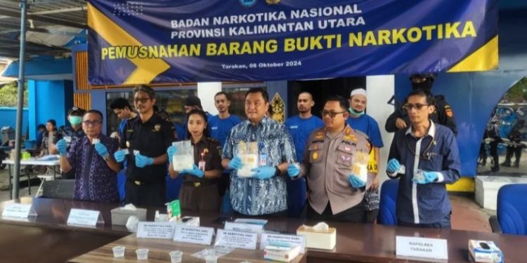 Bea Cukai Tarakan Bersama BNNP Kaltara Musnahkan 2.524,61 gram Sabu