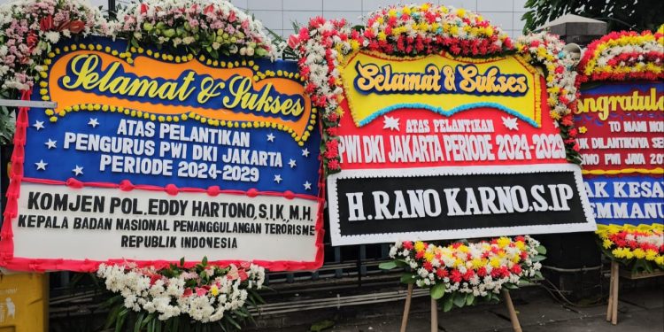 Puluhan Karangan Bunga Ucapan Selamat dari para Pejabat untuk PWI Jaya 2024-2029