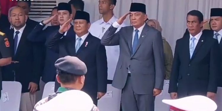 Prabowo Serahterimakan Jabatan kepada Menhan Baru Sjafrie Sjamsoeddin