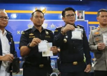 Bawa Sabu, Penumpang Ferry Ditangkap Petugas Bea Cukai Tanjung Balai Karimun