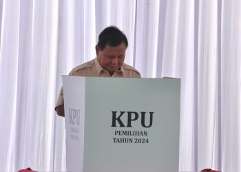 Prabowo Nyoblos di Bojong Koneng, Beri Pesan: Menang Kalah Biasa, Utamakan Kerja Sama