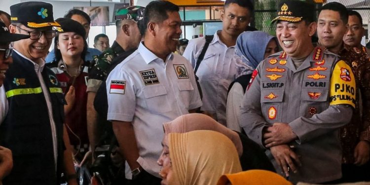 Kapolri Tinjau Kesiapan Pelabuhan Merak Hadapi Masa Libur Nataru