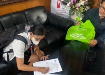 Pemkot Denpasar Ajak Masyarakat Tukar Sampah Plastik dengan Tumble