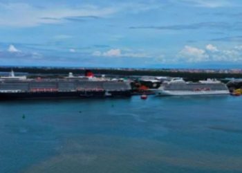 Tiga Kapal Pesiar Bersandar secara bersamaan di Pelabuhan Benoa Bali