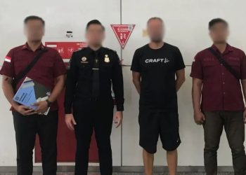 Langgar Aturan, WNA Asal Norwegia di Deportasi Imigrasi Singaraja