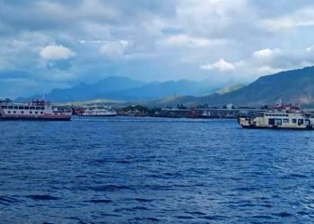 BMKG Denpasar Ingatkan Masyarakat Waspada Potensi Gelombang Tinggi 2,5 Meter di Selat Bali